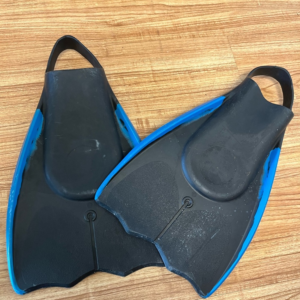 Swim fins